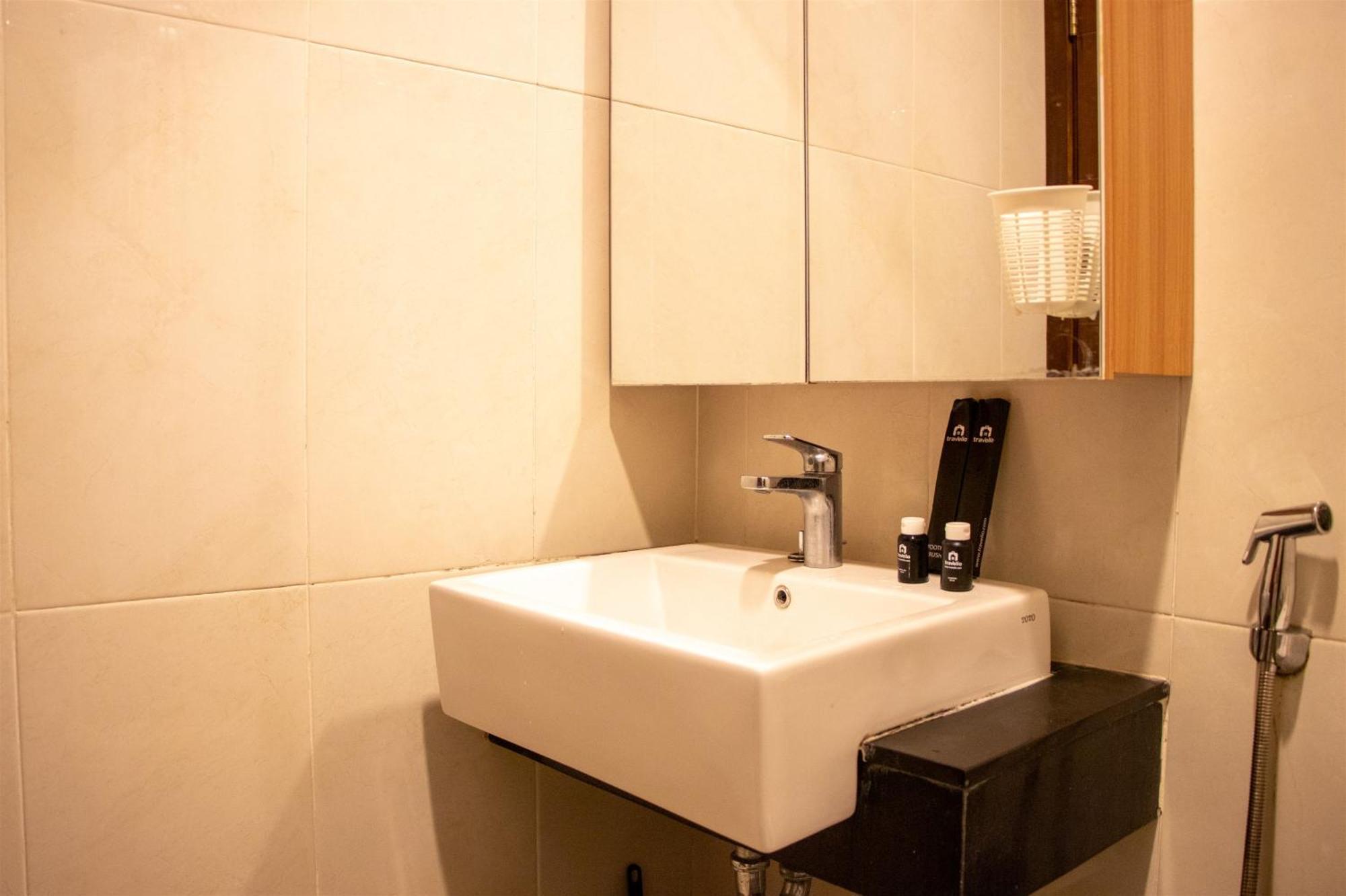 And Cozy 1br With Extra At Capitol Park By Travelio * Jakarta